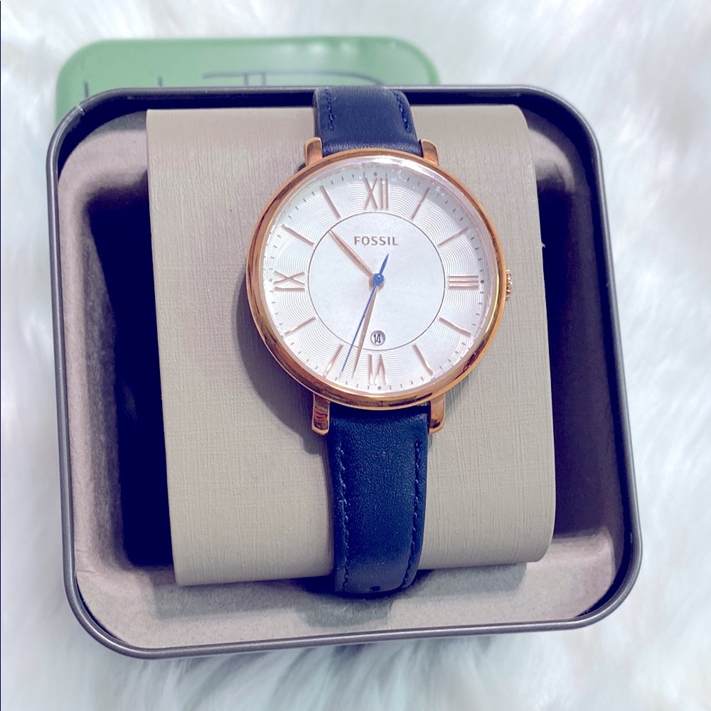 Fossil Blue and Gold Watch NEW 💃🏻❤️